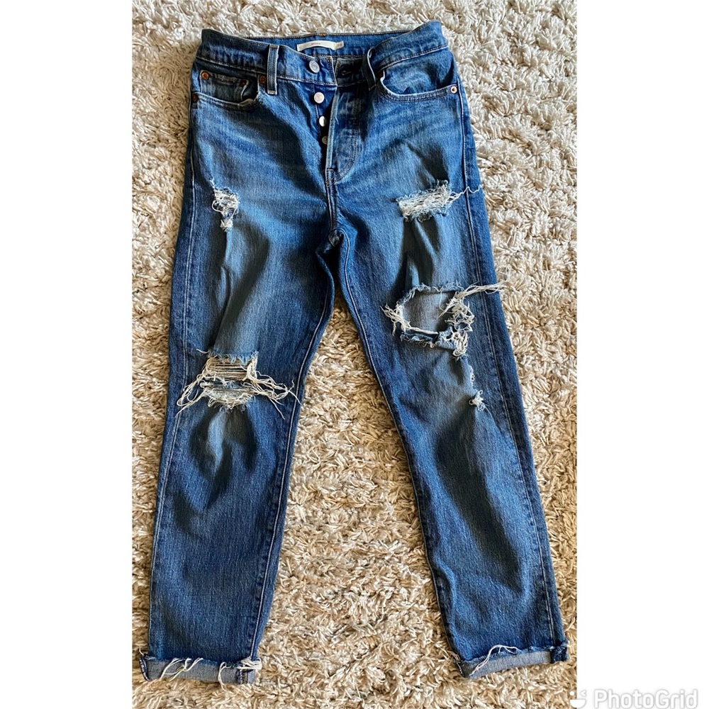 Levi’s wedgie fit size 26